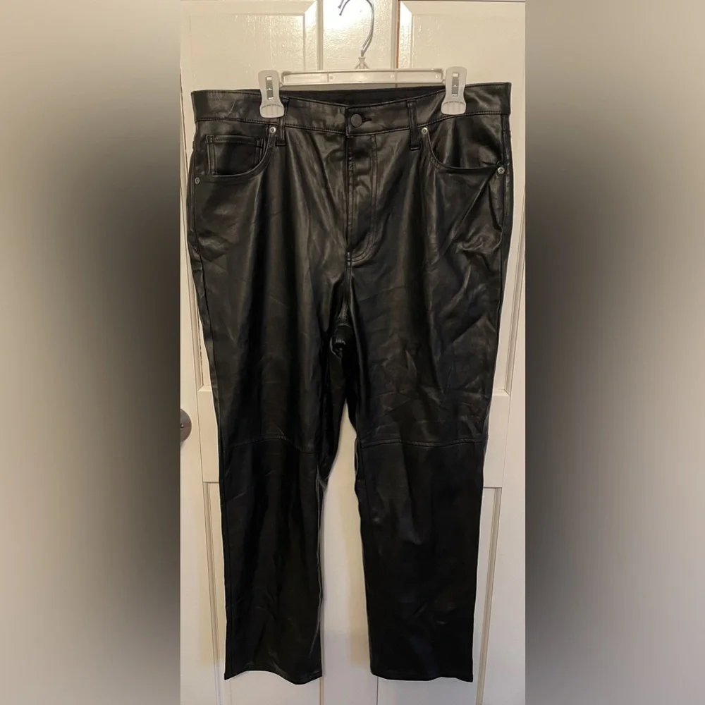 NWOT GAP Cheeky Straight Sky High Leather Pants